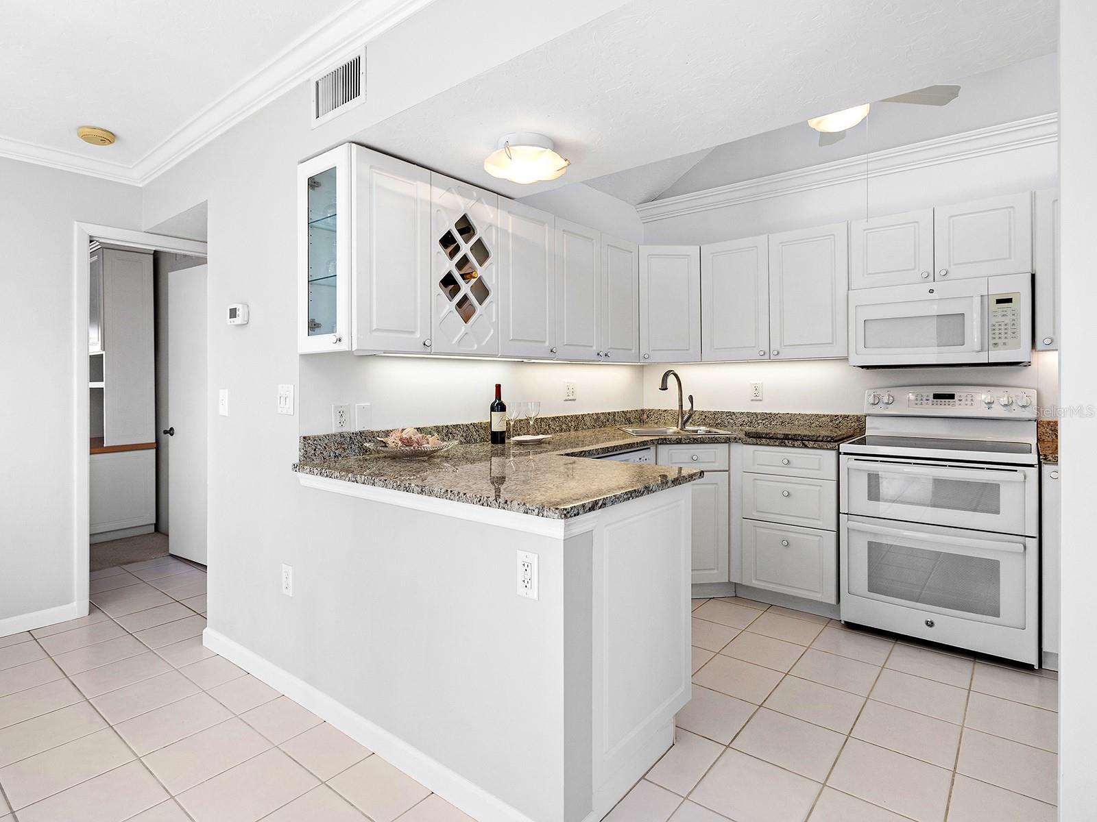 JETTY VILLAS - Residential