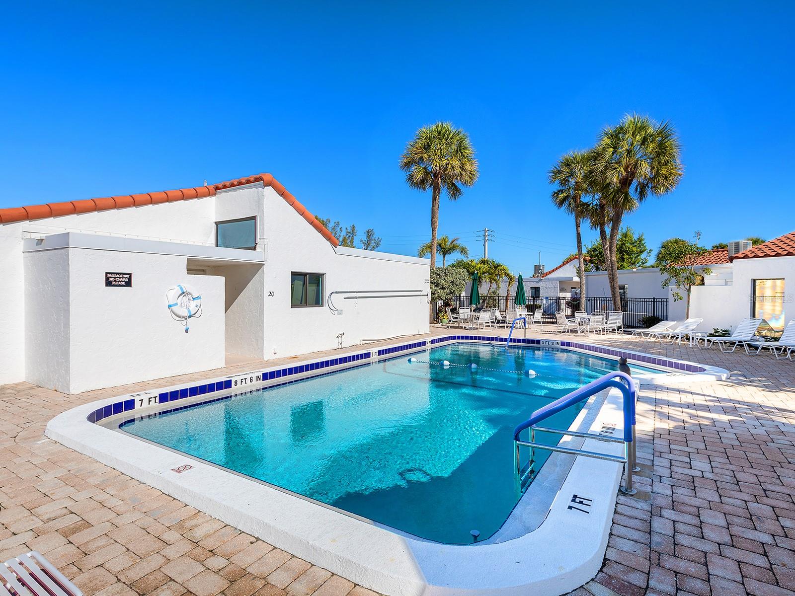 JETTY VILLAS - Residential