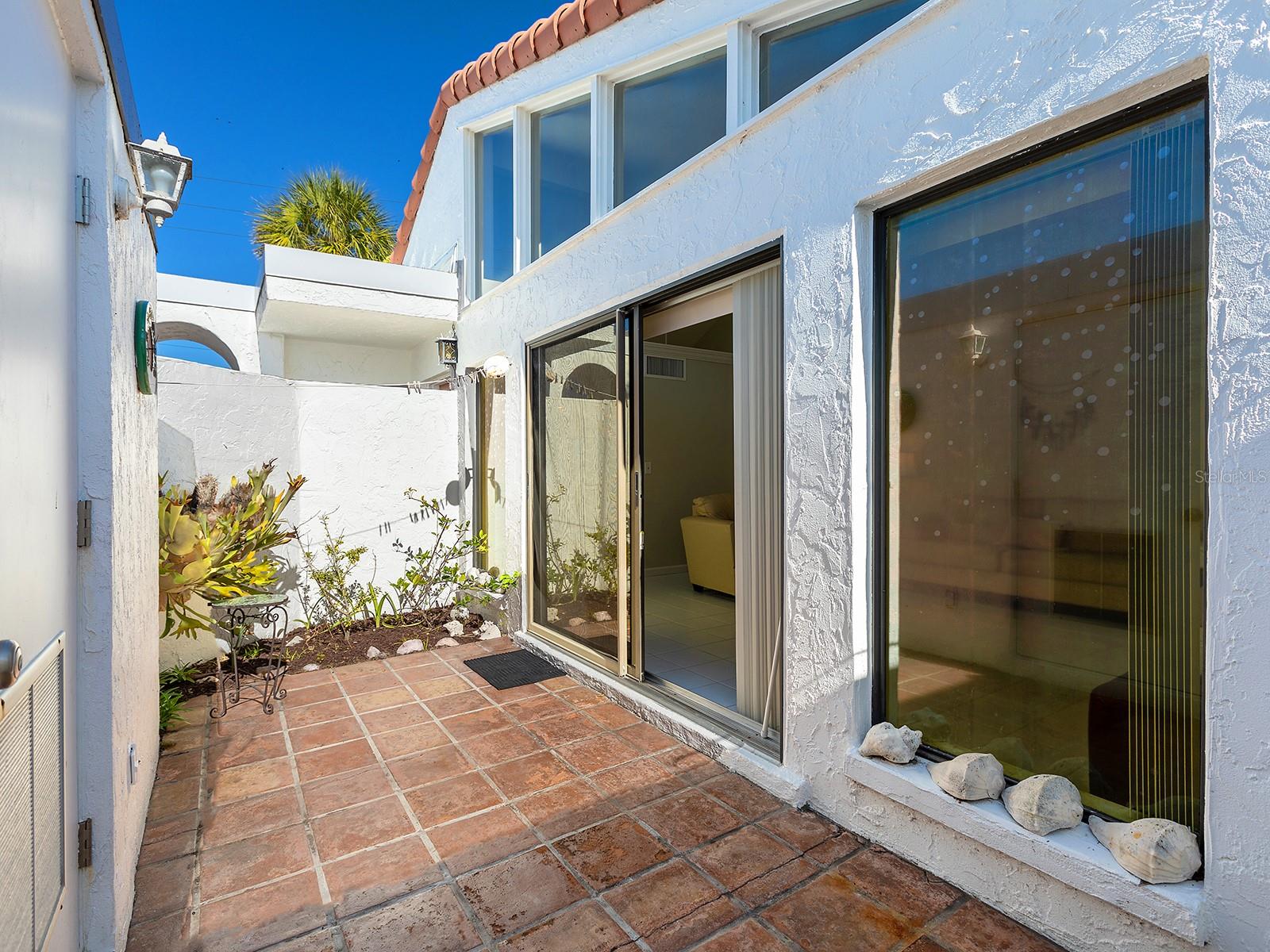 JETTY VILLAS - Residential