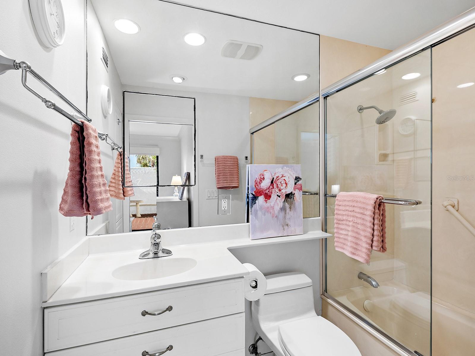 JETTY VILLAS - Residential