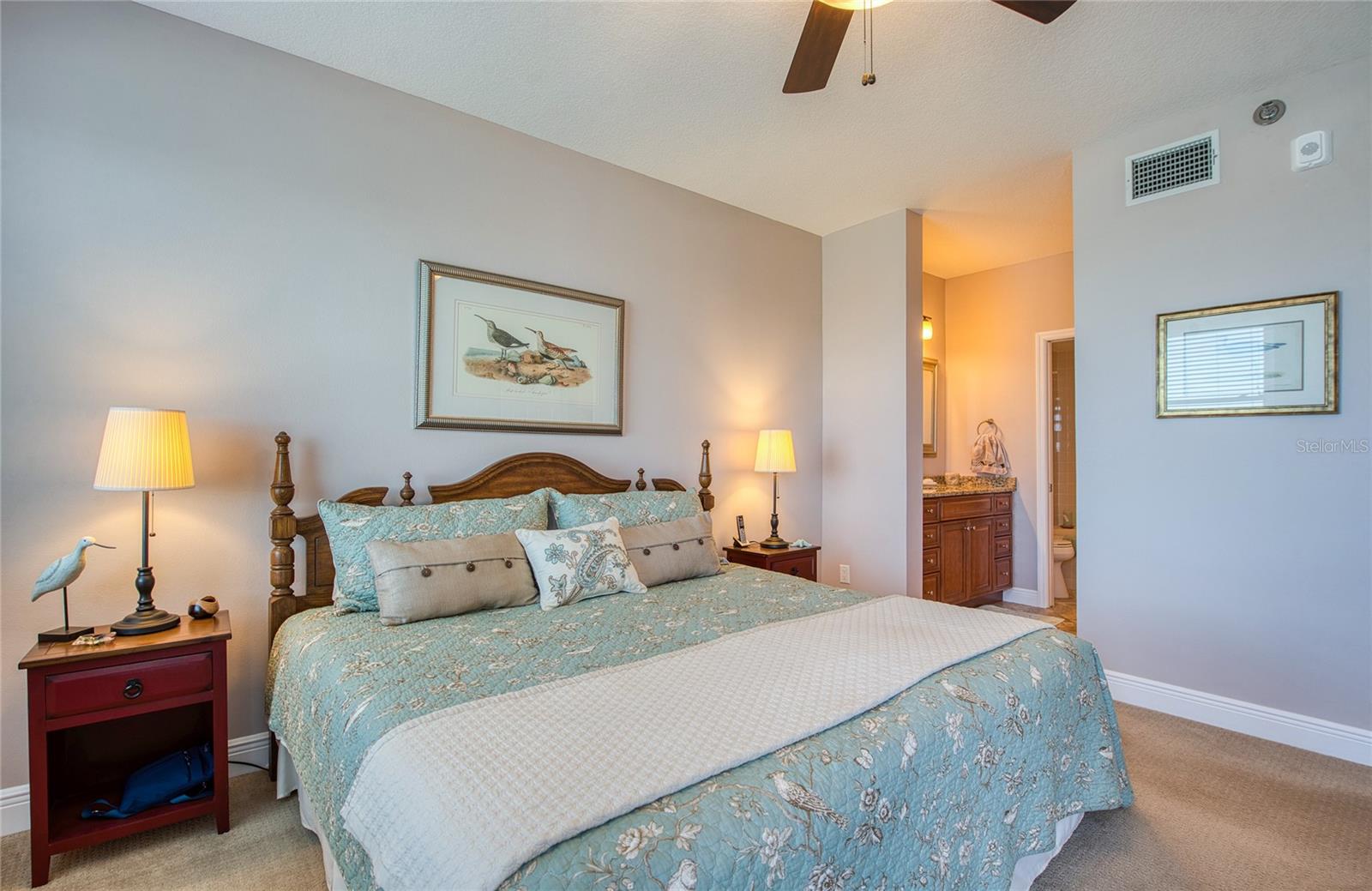 HARBOURSIDE CONDO - Residential