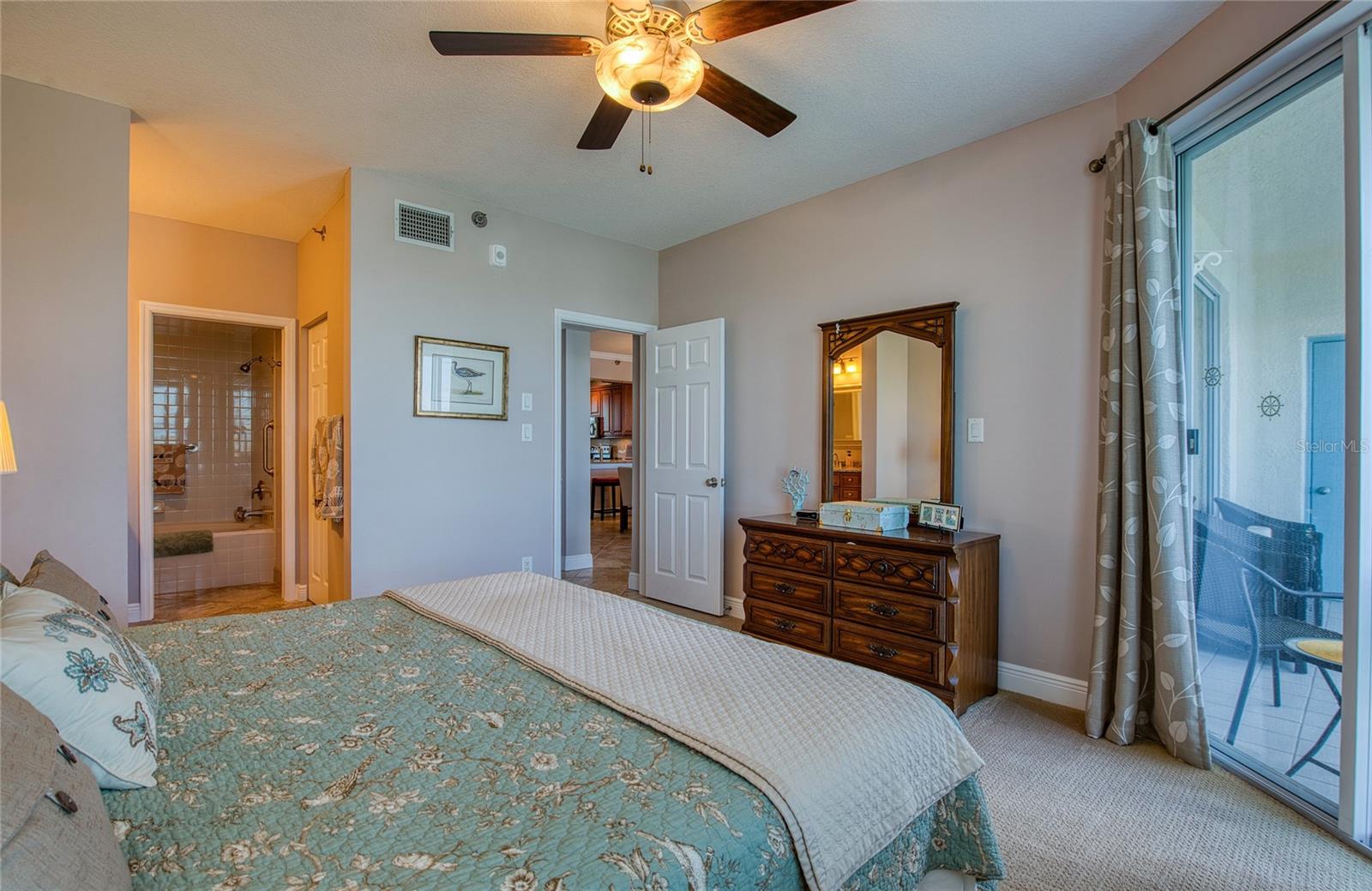 HARBOURSIDE CONDO - Residential