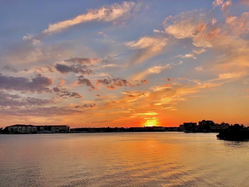 HARBOURSIDE CONDO - Residential