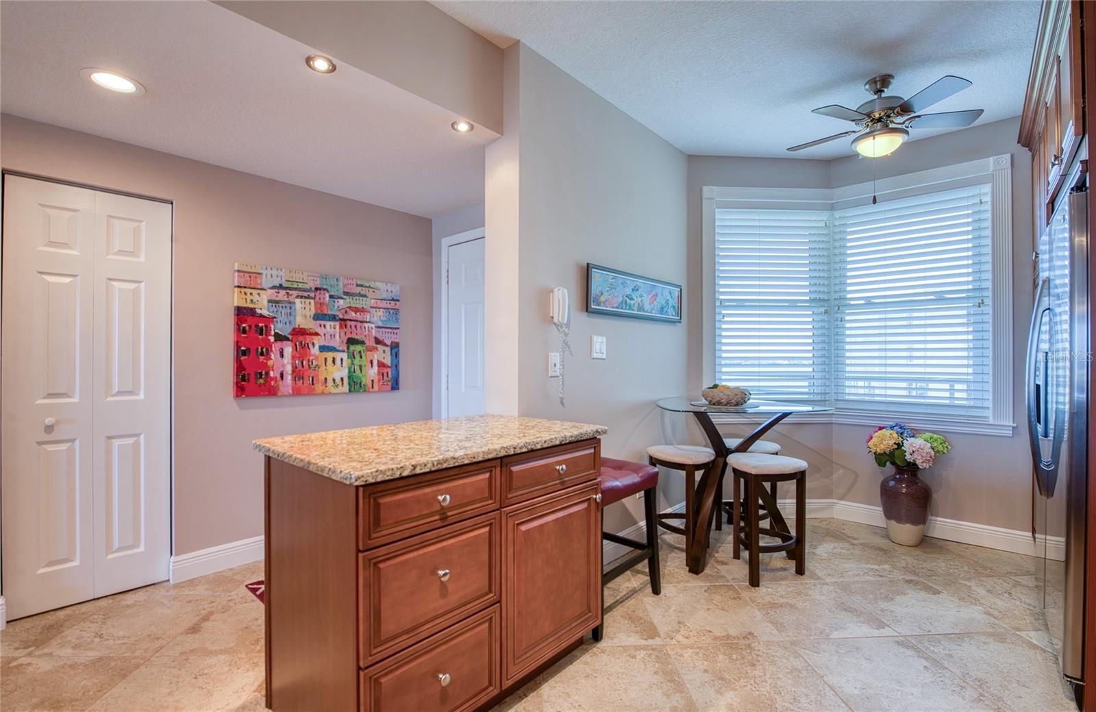 HARBOURSIDE CONDO - Residential