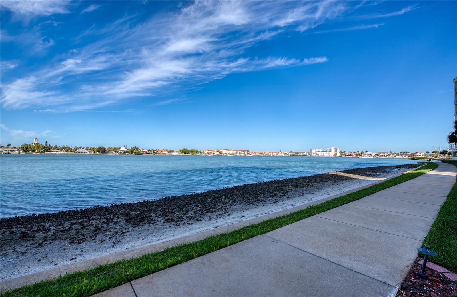 HARBOURSIDE CONDO - Residential