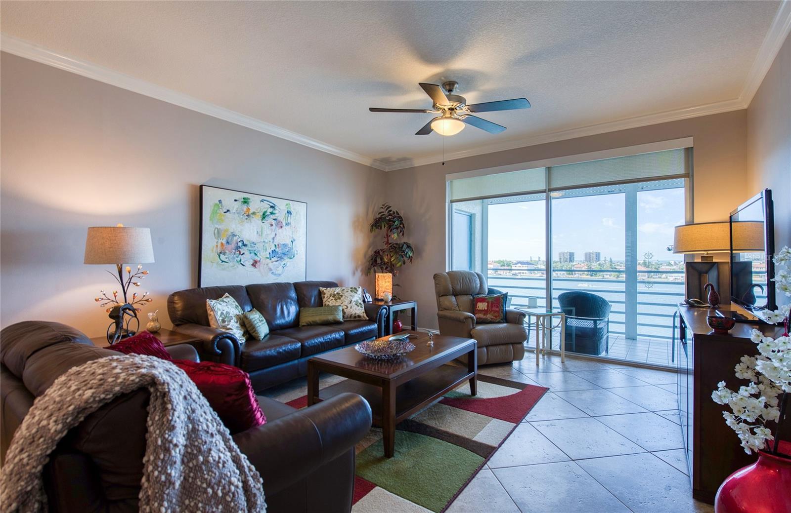 HARBOURSIDE CONDO - Residential