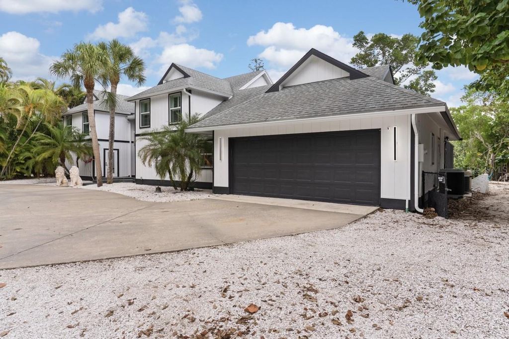 Photo of 765 Siesta Key Circle, Sarasota, FL 34242 (MLS # A4688871)