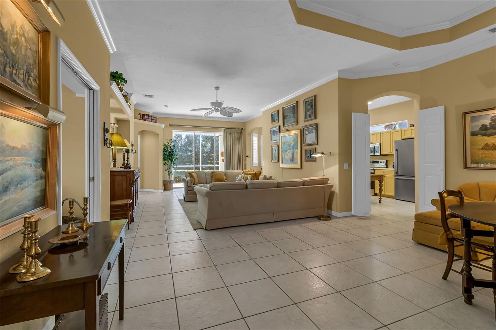 7192 RUE DE PALISADES 12