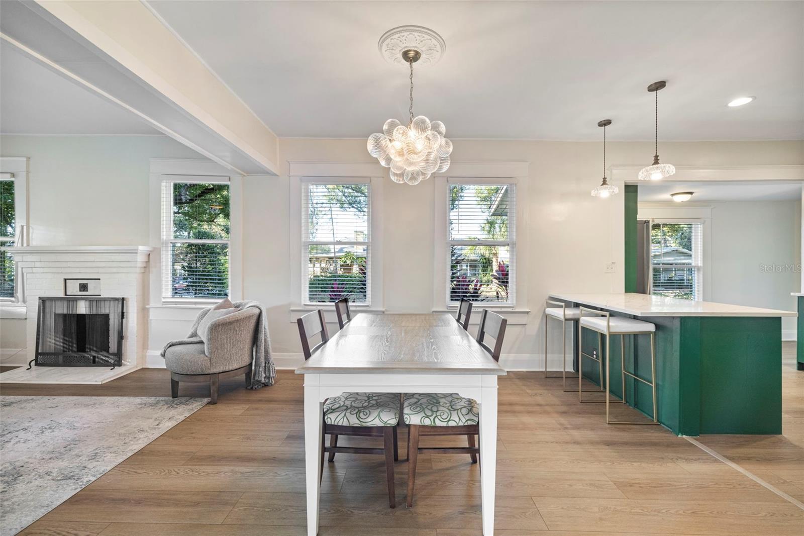 SUWANEE HEIGHTS - Residential