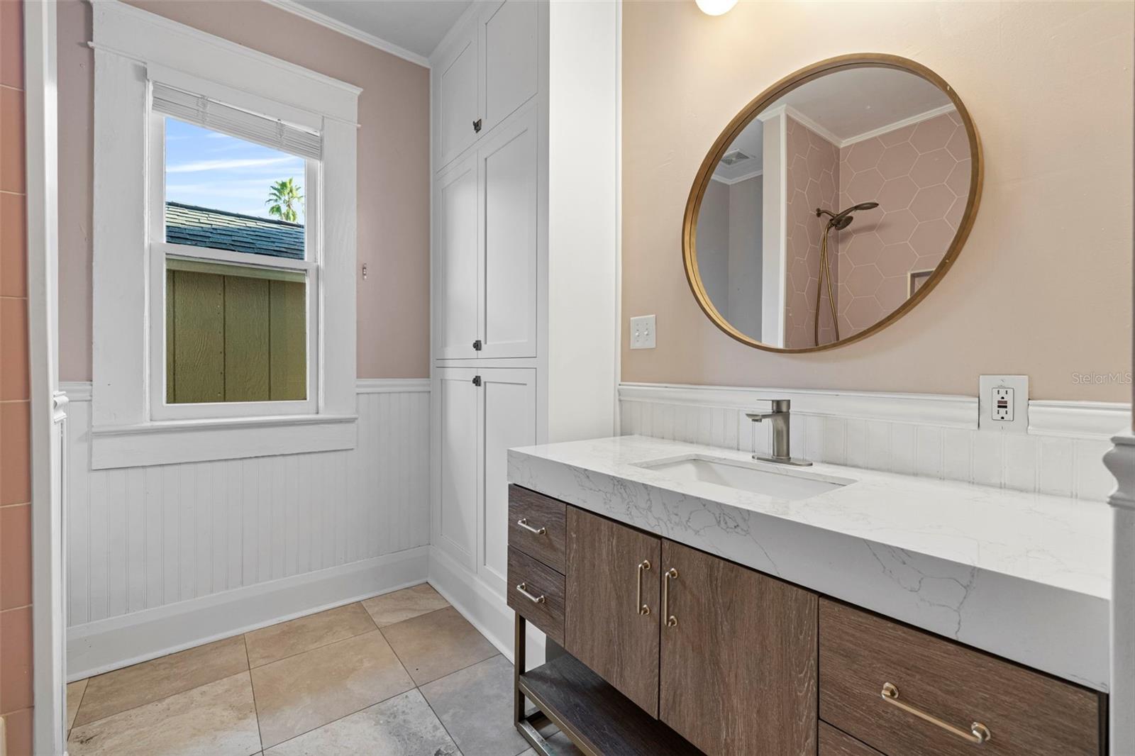 SUWANEE HEIGHTS - Residential