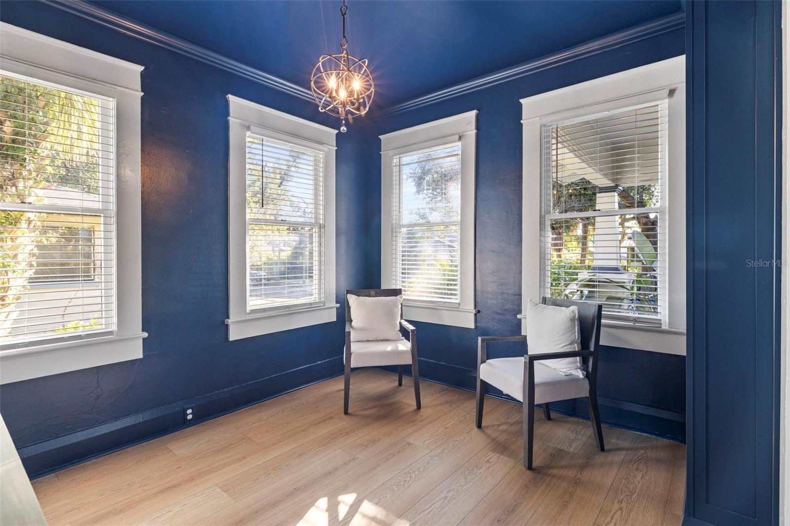 SUWANEE HEIGHTS - Residential