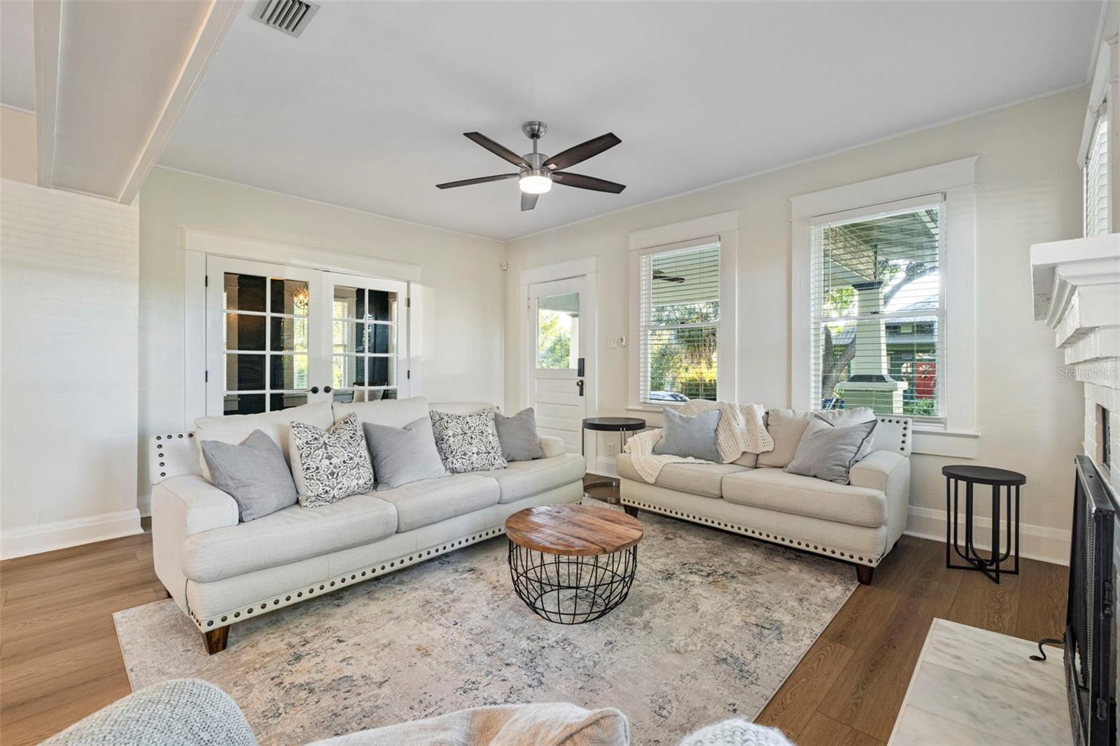 SUWANEE HEIGHTS - Residential