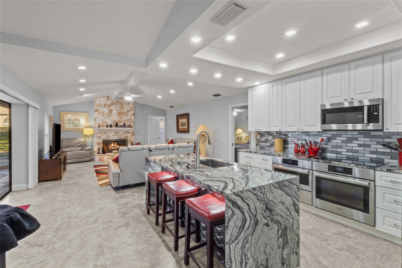 PERIDIA UNIT THREE - Residential