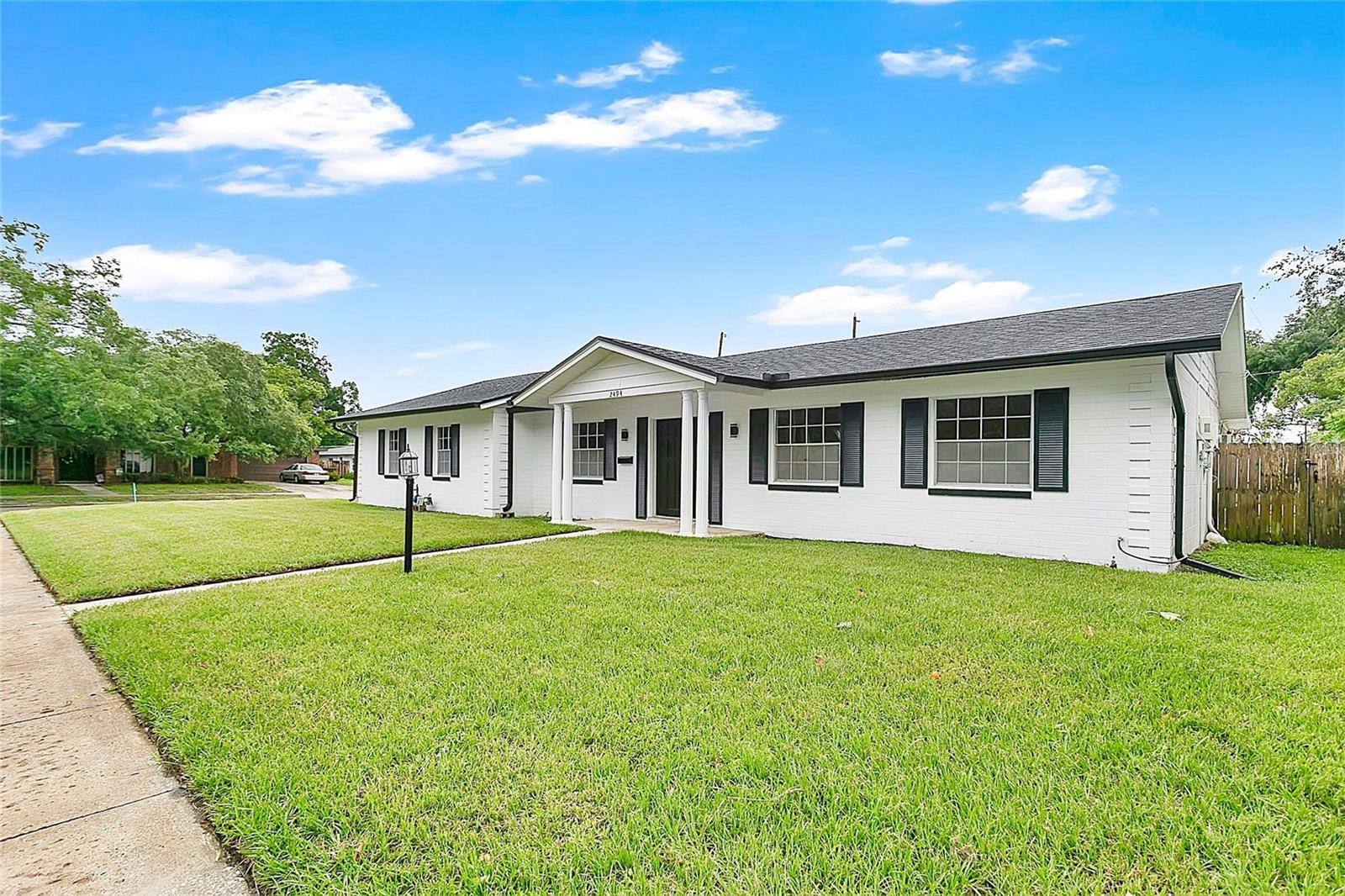 2494 CASTLEWOOD ROAD