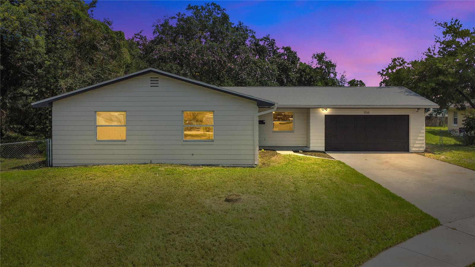 Welcome to your winter Park retreat!
Step into this beautifully renovated 3 bedroom, 2 bathroom home where modern meets timeless comfort. Designed with an open floor plan, the living space flows seamlessly, making it perfect for both entertaining and everyday living.
The brand new kitchen shines with contemporary finishes, while the new flooring throughout the home adds warmth and style. Both bathrooms have been thoughtfully renovated, offering a clean and modern feel.
The Florida room, wrapped in huge windows. floods the home with natural light, creating a bright and inviting space you'll love year round. Step outside to enjoy a covered patio, ideal for morning coffee or relaxing evenings with friends and family.
With its prime location, this home is a blend of convenience, charm, and modern living ready for you to make it your own. Call and schedule your showing today!
