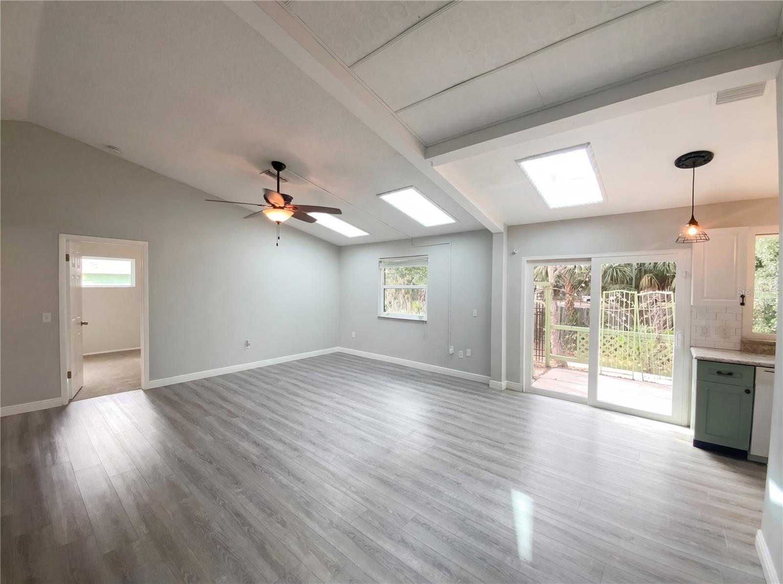 WOOD VIEW AT MEADOW OAKS - Residential