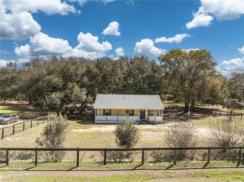 Photo of 16649 SE 23rd Avenue, Summerfield, FL 34491 (MLS # G5109229)