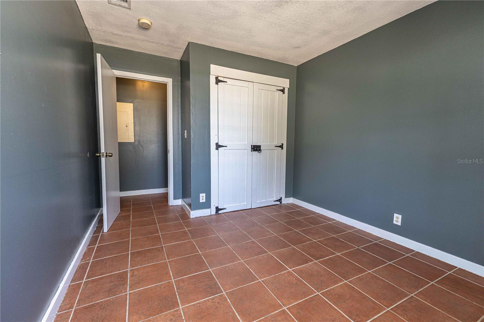 SILVER SPGS ACRES - Residential