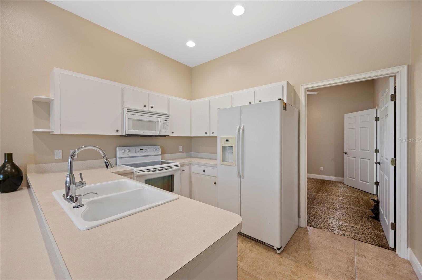 LAKE VICTORIA SUB - Residential