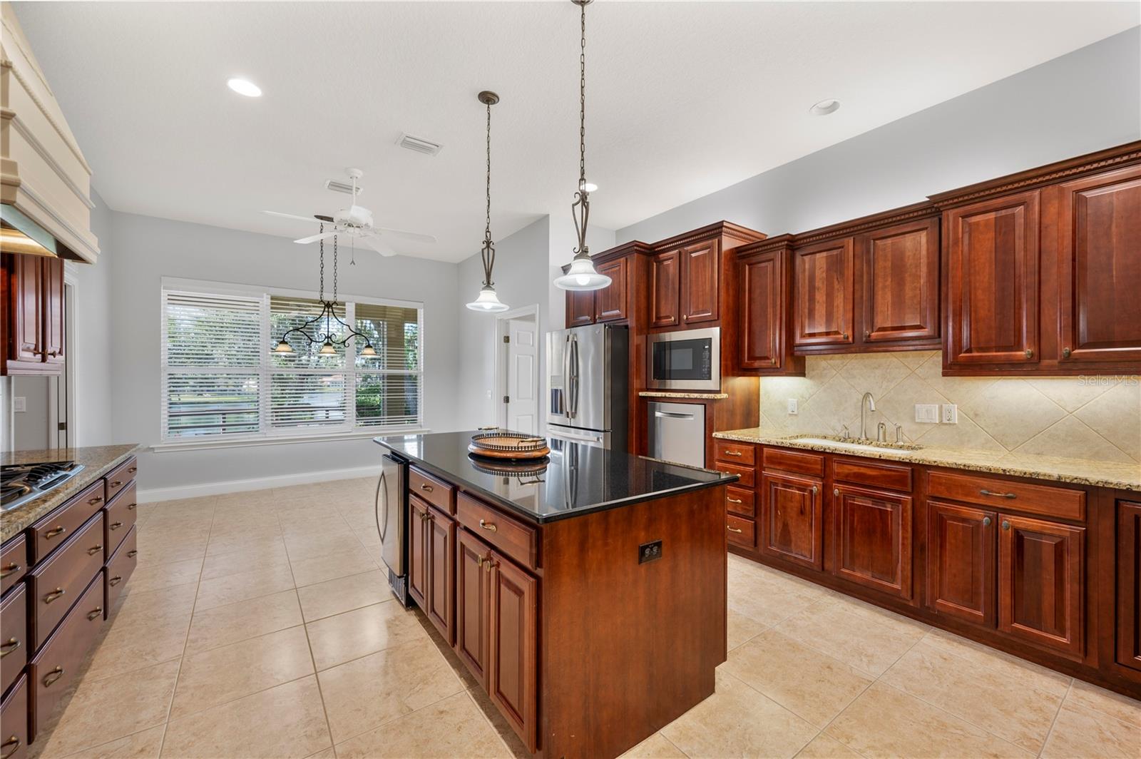 LAKE VICTORIA SUB - Residential