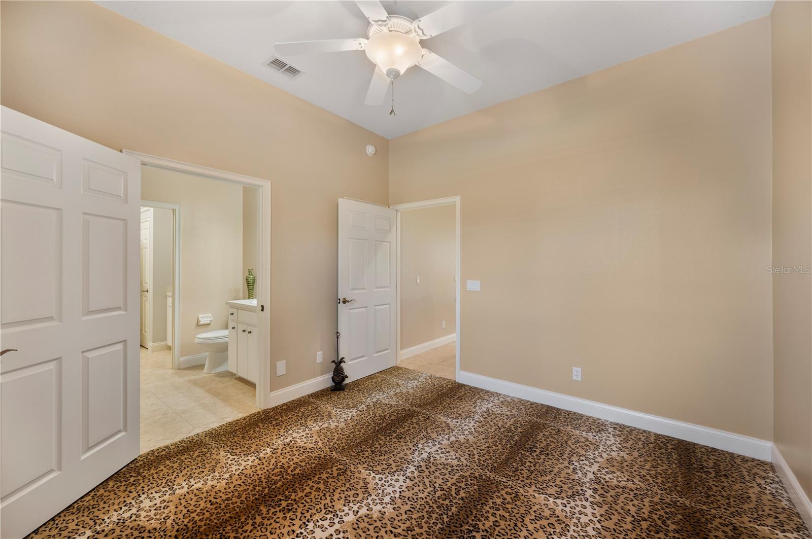 LAKE VICTORIA SUB - Residential