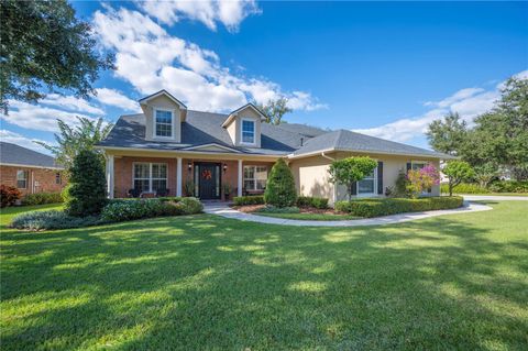 Photo of 5789 Lake Victoria Drive, Lakeland, FL 33813 (MLS # L4956471)