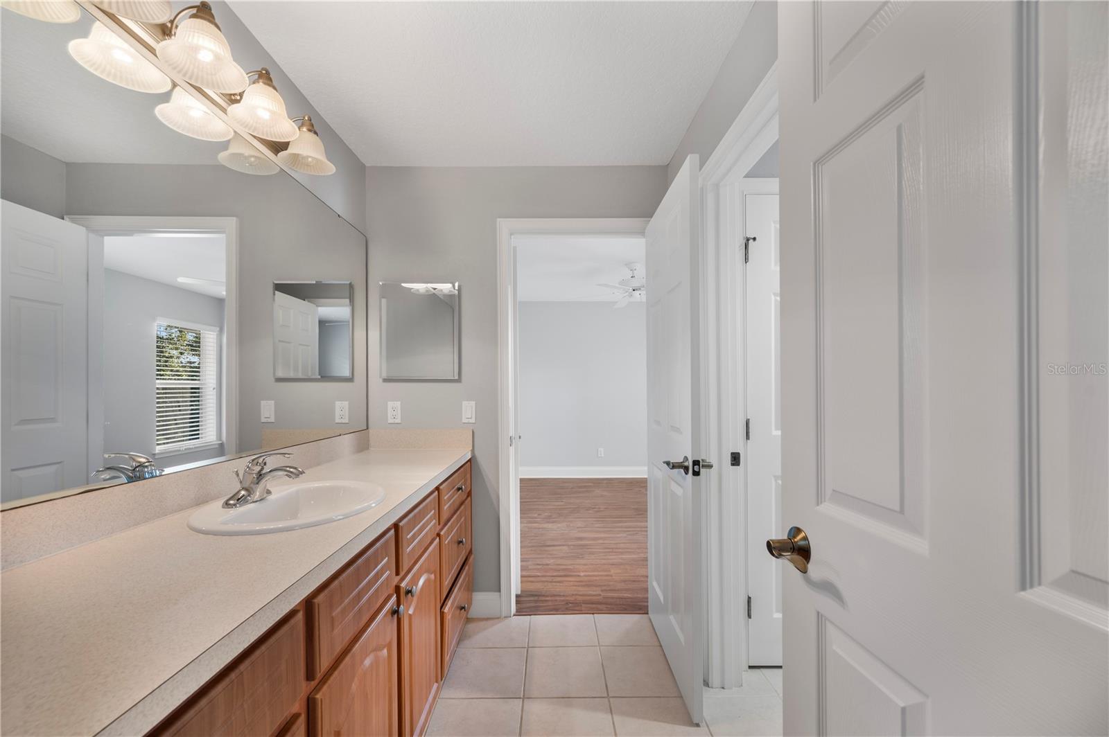 LAKE VICTORIA SUB - Residential