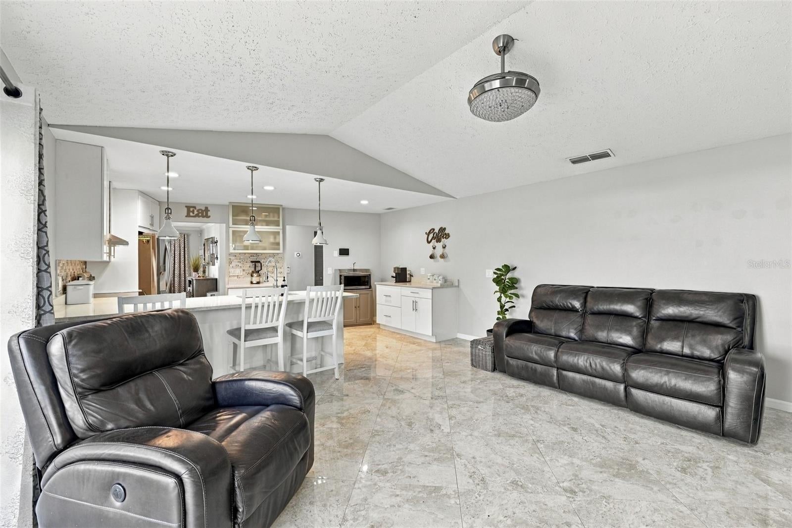 1630 SOUTHWIND DRIVE