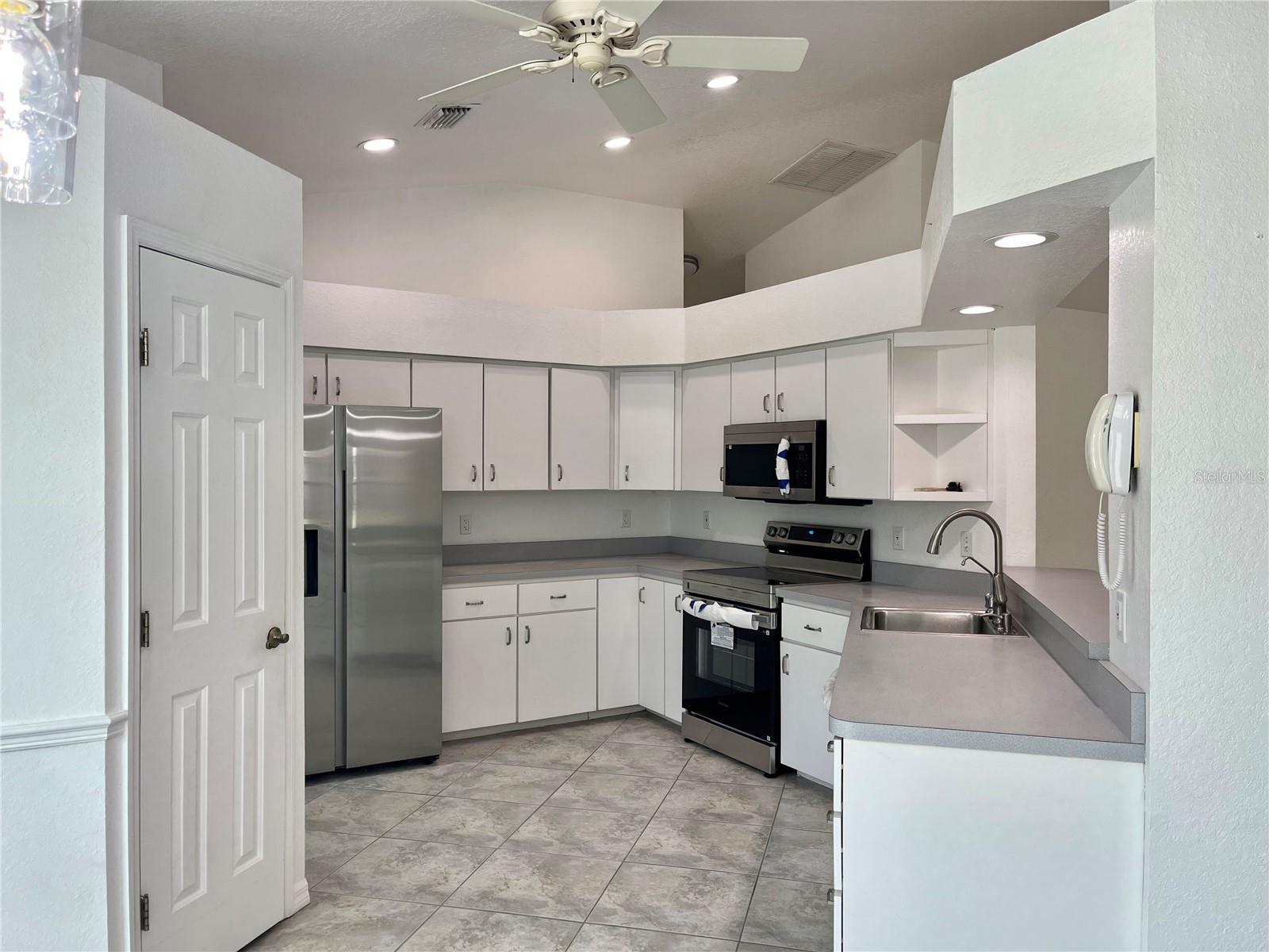 7558 SW 103RD LOOP
