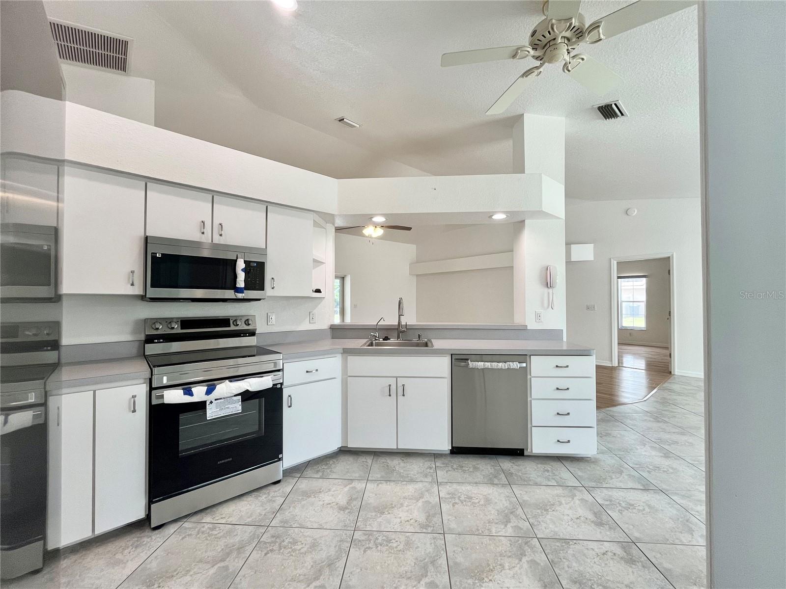 7558 SW 103RD LOOP