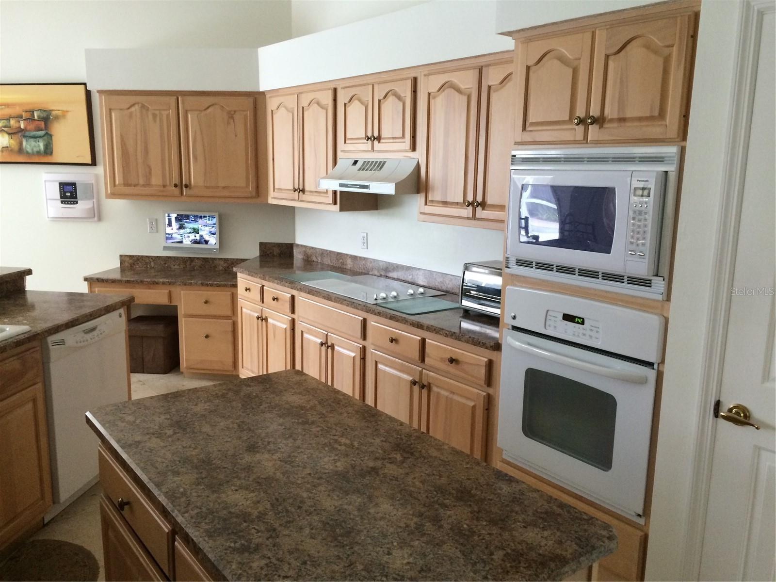 COURTLEIGH PARK - Residential Lease