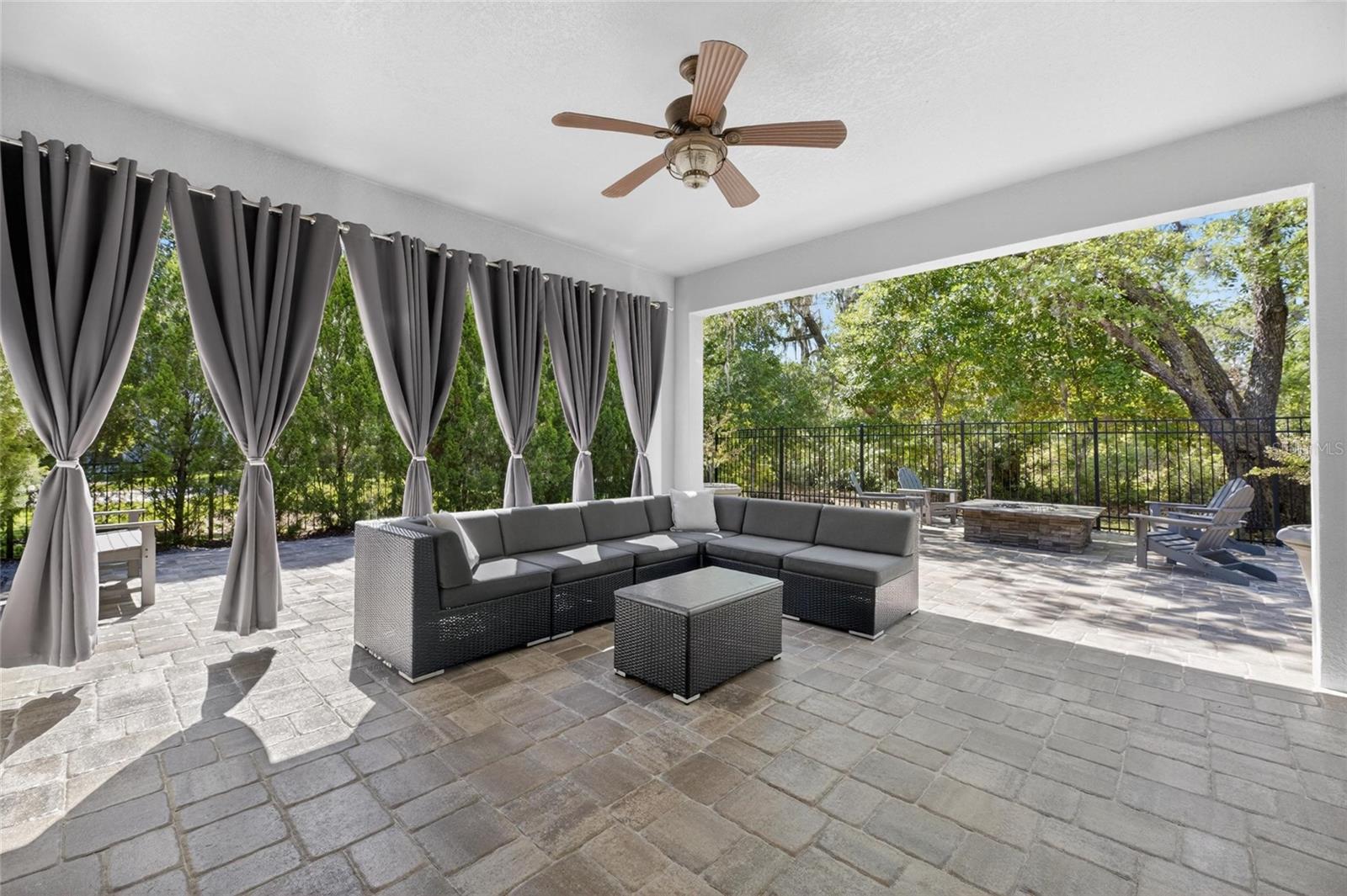 SANDHILL RDG - Residential