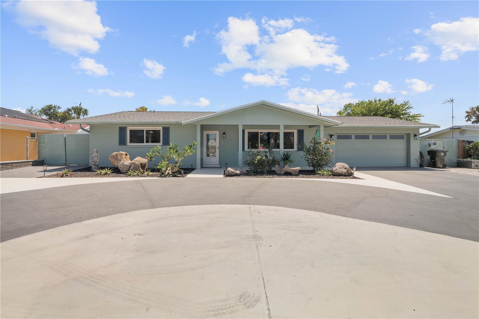 324 PLAZA BOULEVARD
