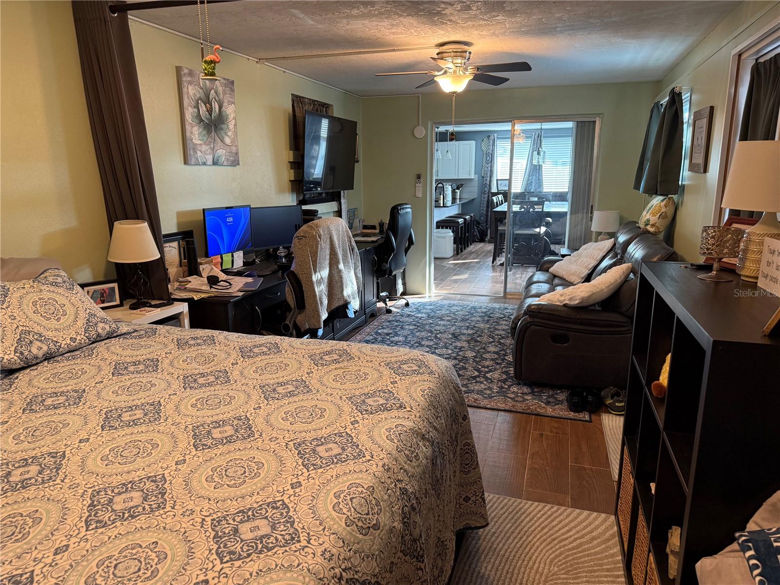 JASMINE LAKES - Residential