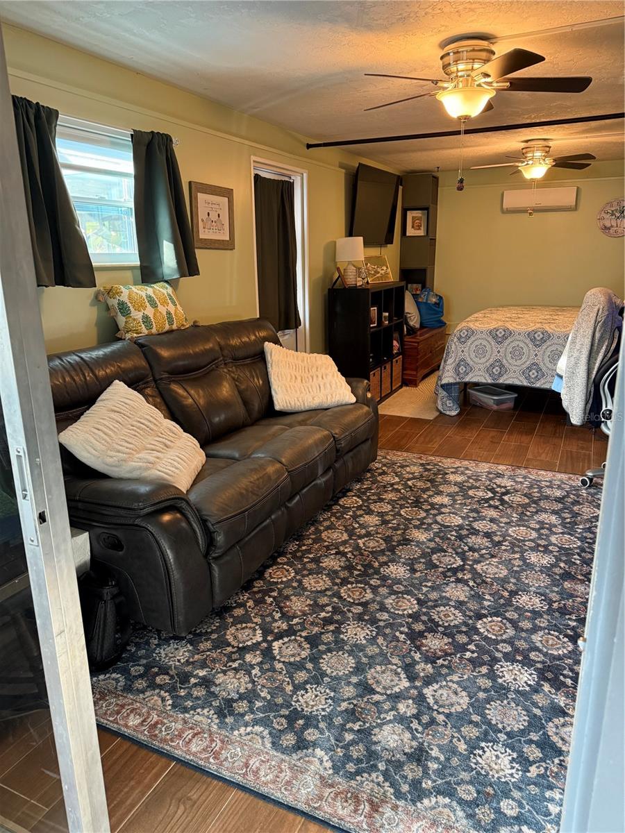 JASMINE LAKES - Residential