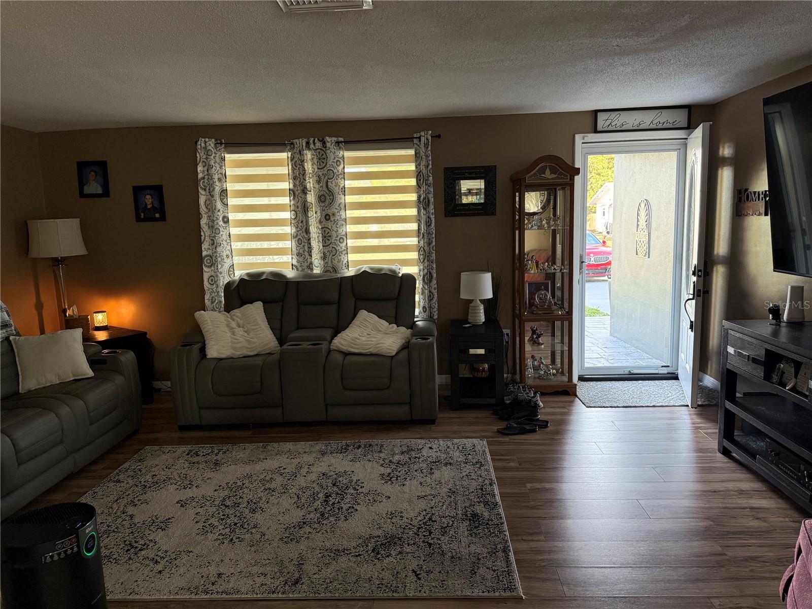 JASMINE LAKES - Residential