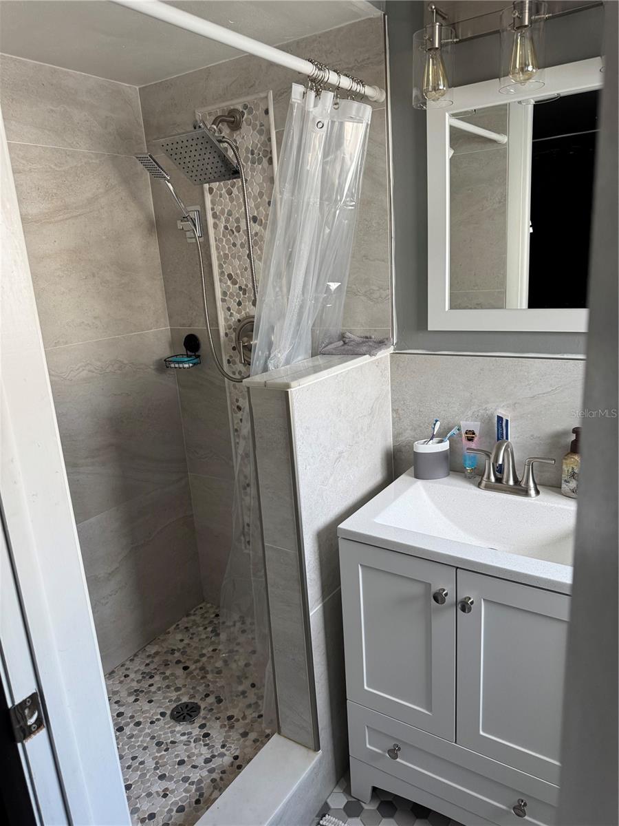 JASMINE LAKES - Residential