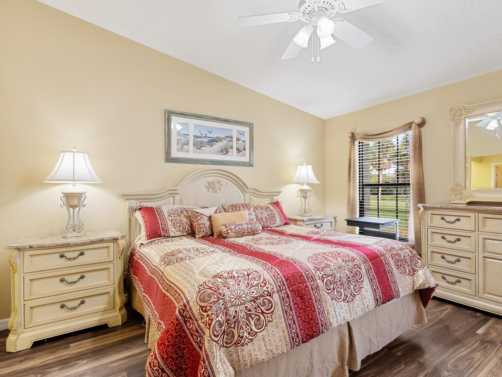 WEYBRIDGE - Residential