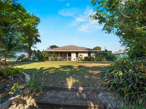 A home in PORT CHARLOTTE