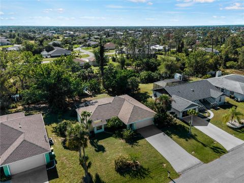 A home in PORT CHARLOTTE