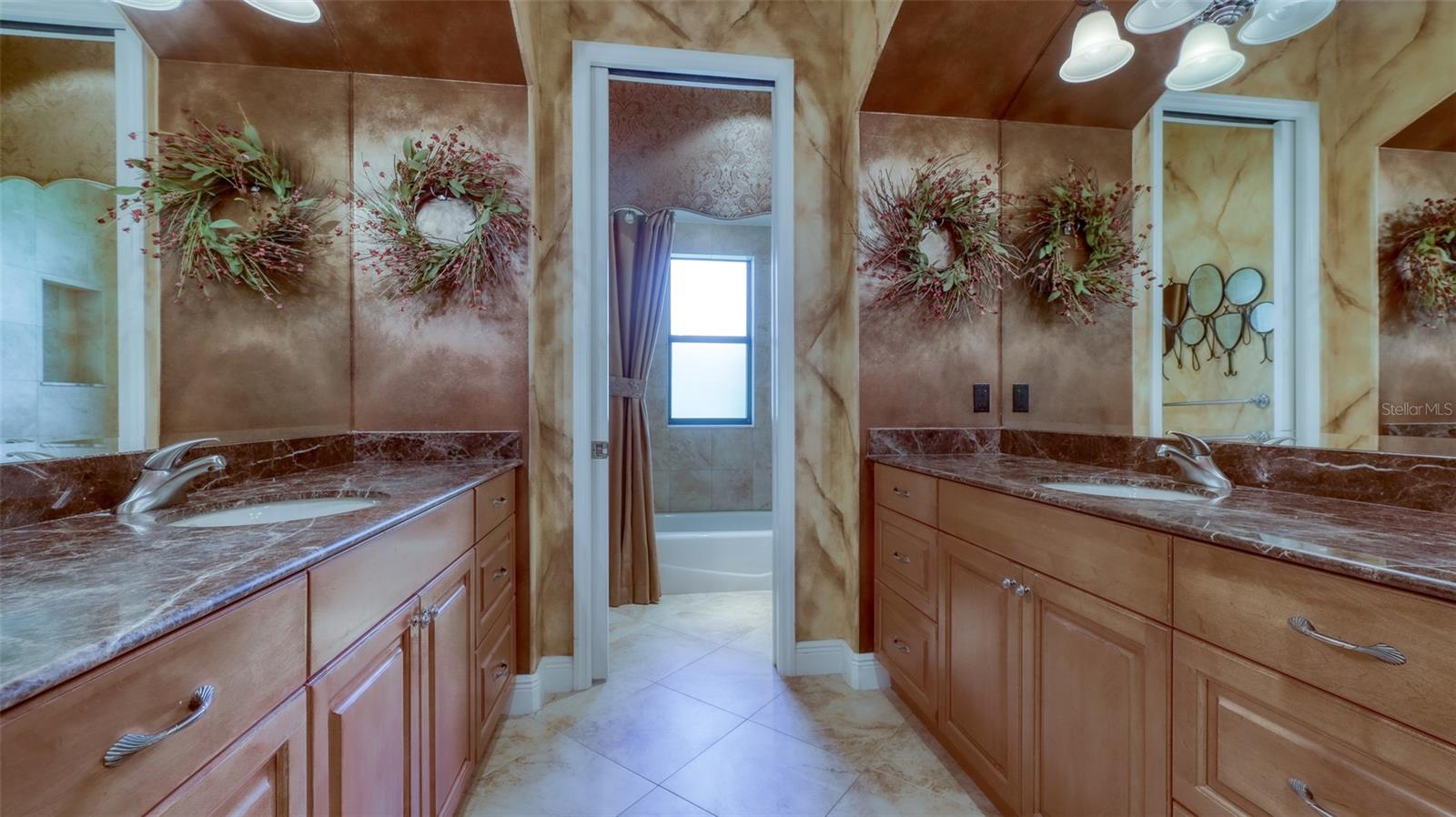 SILVER OAK - Residential