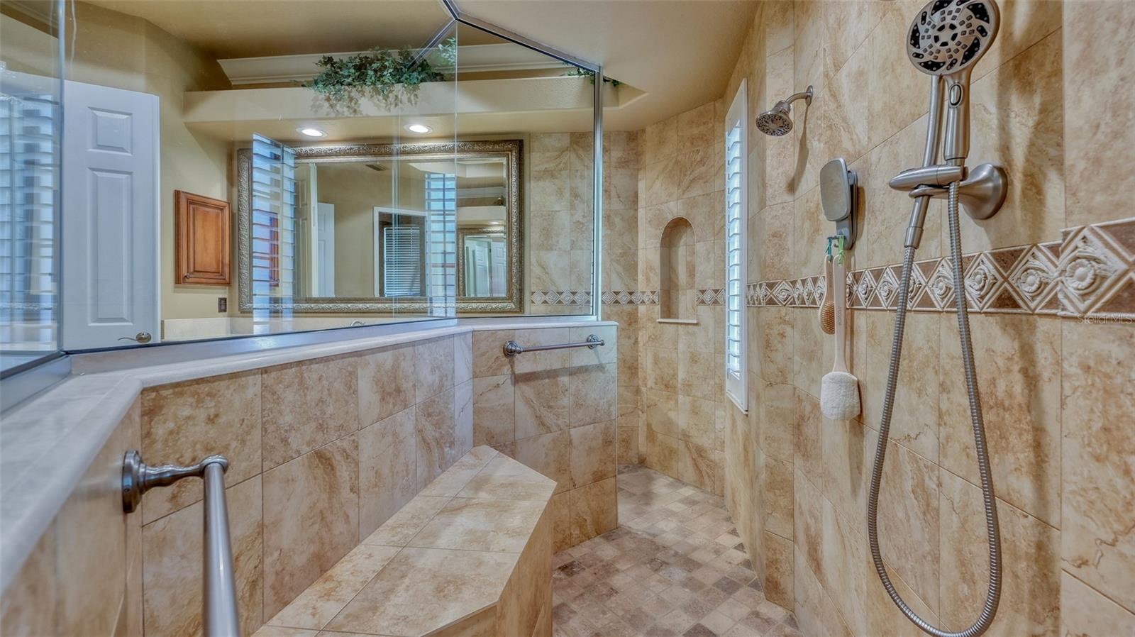 SILVER OAK - Residential