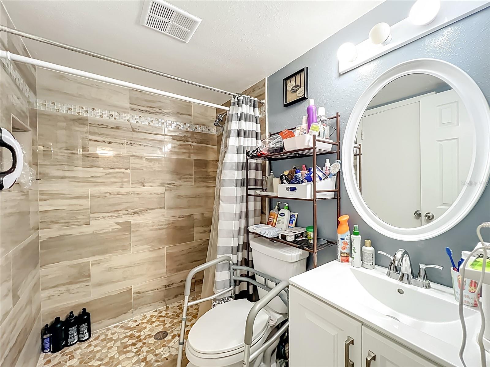 SANDY COVE - Residential