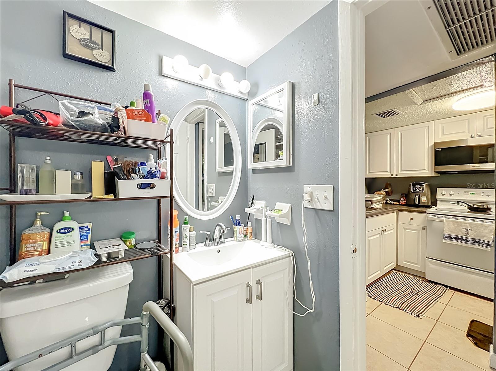 SANDY COVE - Residential