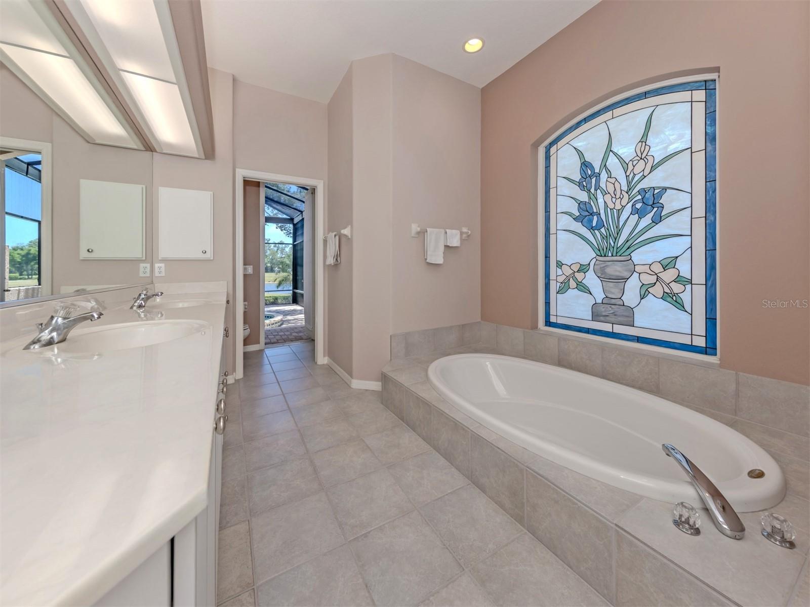 CALUSA LAKES - Residential