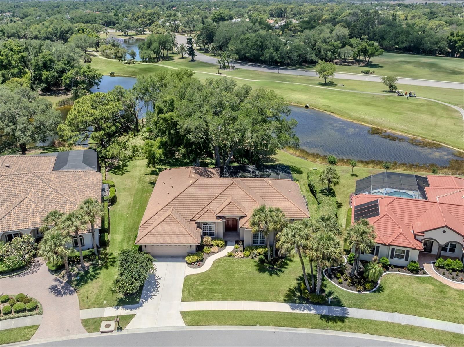 CALUSA LAKES - Residential