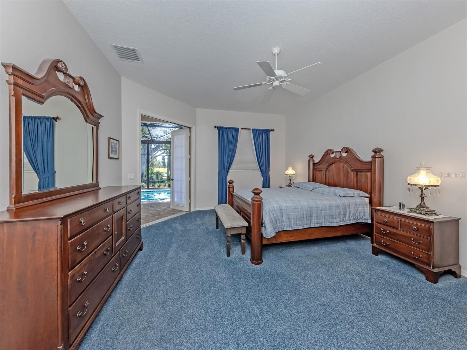 CALUSA LAKES - Residential