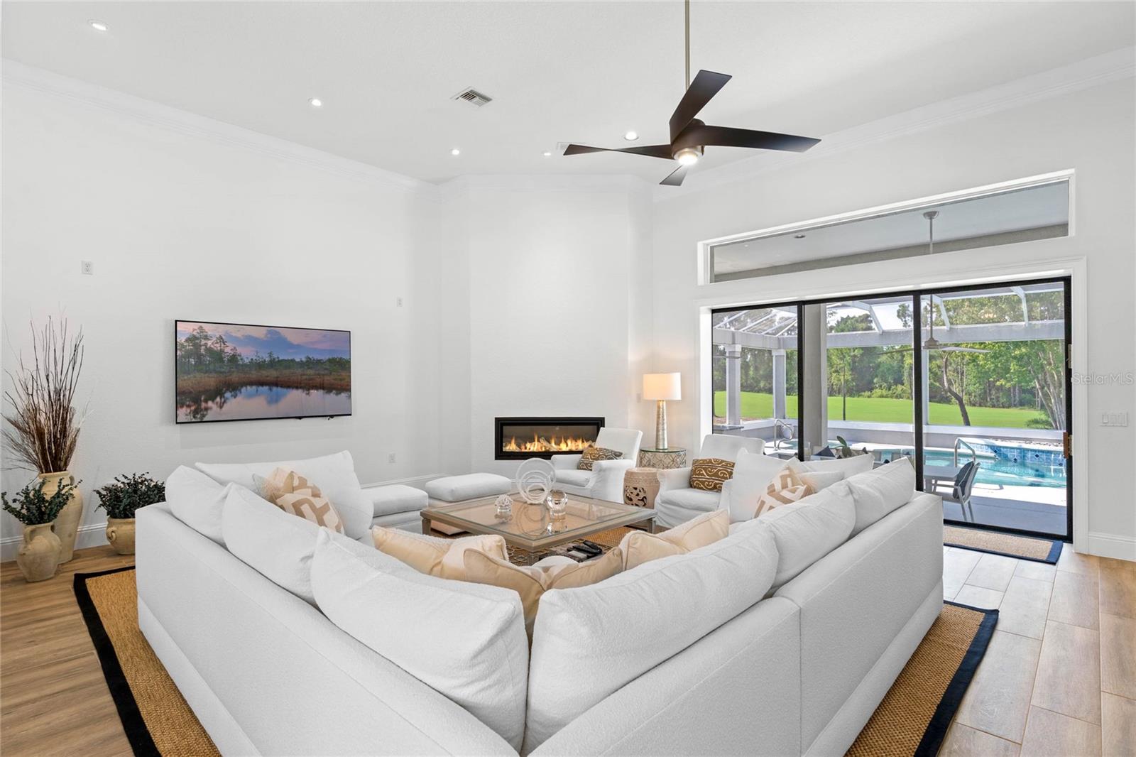 KEENES POINTE - Residential