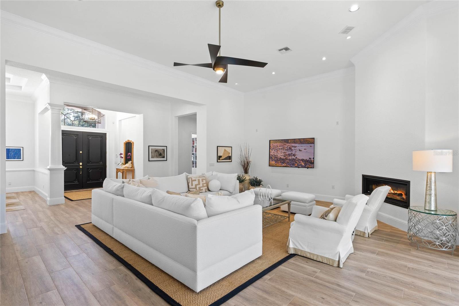 KEENES POINTE - Residential