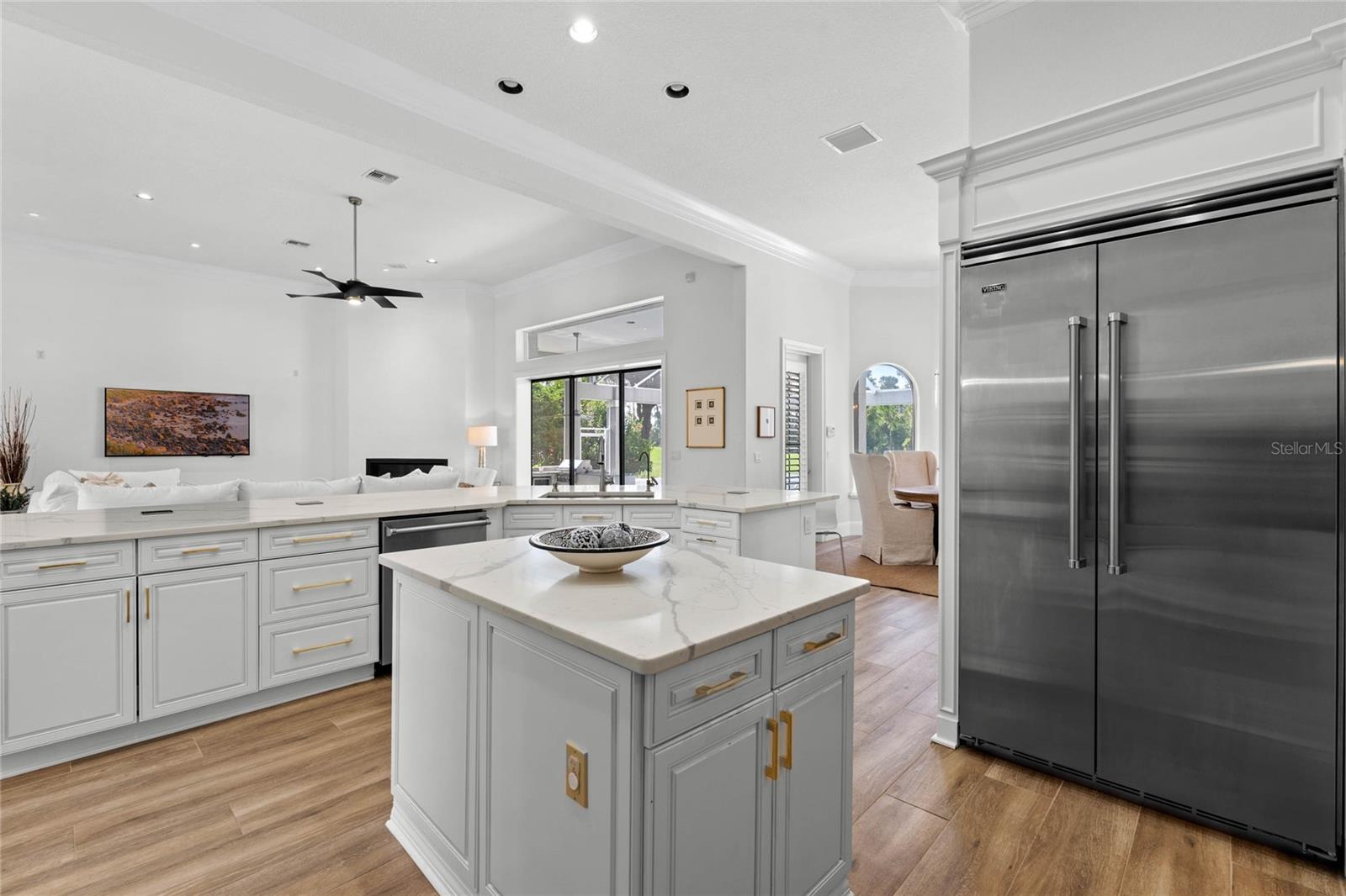 KEENES POINTE - Residential